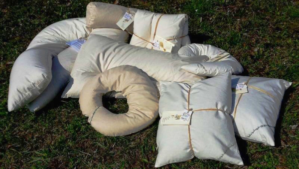Pillows and cushions for a more pleasant resting